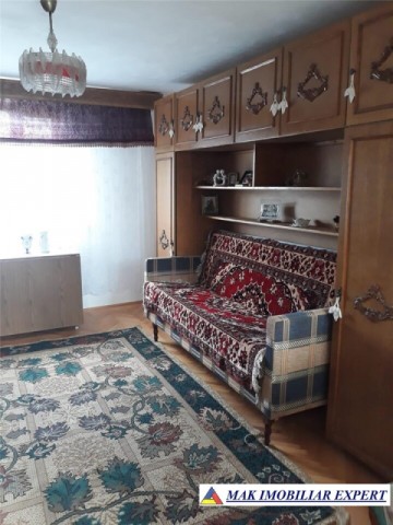 casa-cu-3-camere-si-teren-de-1000-mp-de-vanzare-mihaesti-arges-4