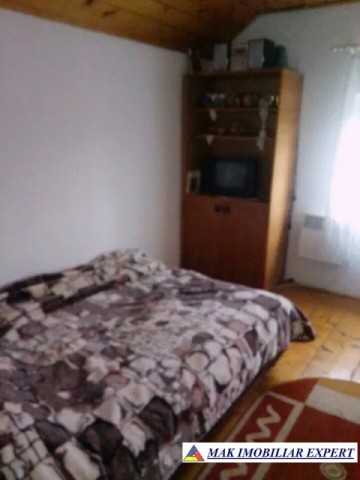 vila-cu-4-camere-si-teren-de-1150-mp-de-vanzare-in-bradulet-arges-ideala-pentru-locuinta-de-familie-3