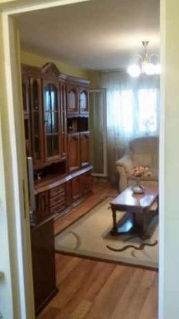 apartament-cu-3-camere-decomandat-finisat-1