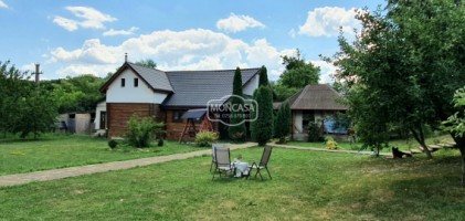 casa-p-m-din-lemn-si-bca-in-agafton-26