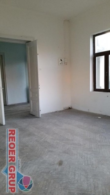 mihai-bravu-casa-6cambaiebucatter-452mp-a-188mp-100000-euro-5
