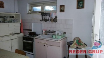 malu-rosu-pod-inalt-2-corpuri-casa-ter-360-mp-80000-euro-0