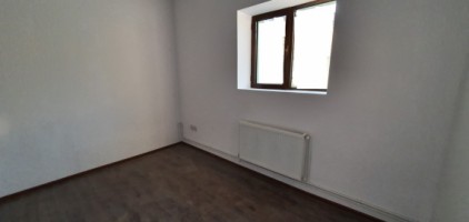 ultracentral-spatiu-4-camere-su-100mp-parcare-180-mp-750-euroluna-5