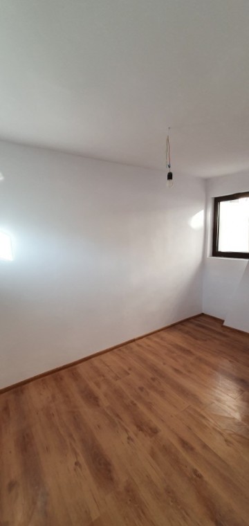 ultracentral-spatiu-4-camere-su-100mp-parcare-180-mp-750-euroluna-9