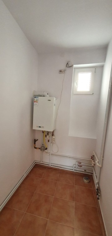 ultracentral-spatiu-4-camere-su-100mp-parcare-180-mp-750-euroluna-11