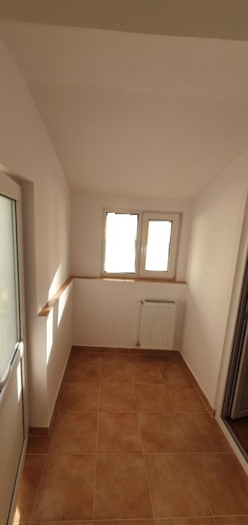 ultracentral-spatiu-4-camere-su-100mp-parcare-180-mp-750-euroluna-19