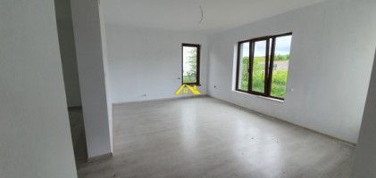 casa-noua-zona-alba-micesti