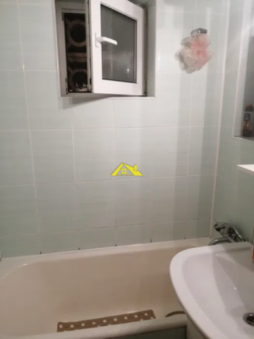 apartament-cu-3-camere-decomandate-cetate-4