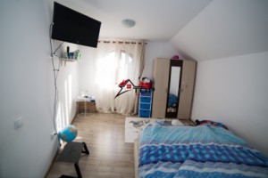 casa-de-vanzare-in-lunca-cetatuii-11