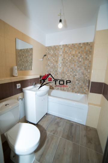 vanzare-apartament-3-camere-podu-ros-renovat-complet-1