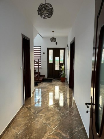 casa-p1teren-420-mpsituata-in-broscauti-pret-125000-euro-4