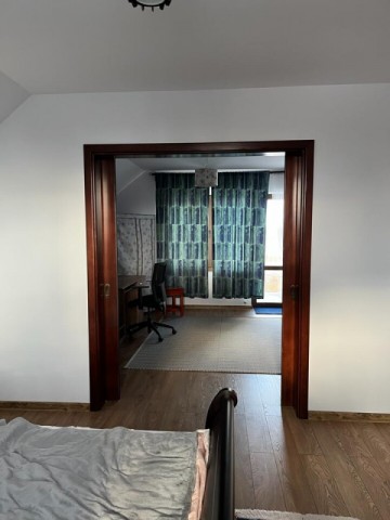 casa-p1teren-420-mpsituata-in-broscauti-pret-125000-euro-3