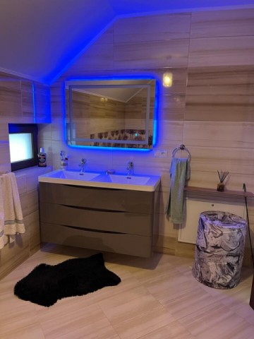casa-p1teren-420-mpsituata-in-broscauti-pret-125000-euro-8