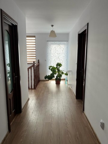 casa-p1teren-420-mpsituata-in-broscauti-pret-125000-euro-6