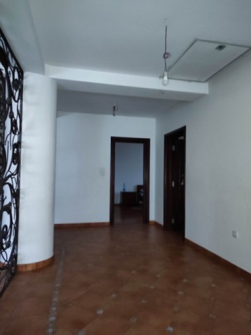 vila-5-camere-zona-petru-rares-demisolparteretaj-pret-negociabil-8