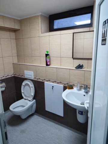 vila-5-camere-zona-petru-rares-demisolparteretaj-pret-negociabil-6