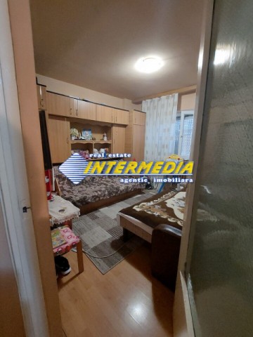 apartament-cu-2-camare-decomandat-de-vanzare-cetate-1
