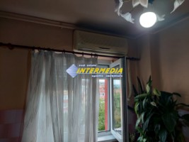 apartament-cu-2-camare-decomandat-de-vanzare-cetate-3
