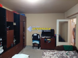 apartament-cu-2-camare-decomandat-de-vanzare-cetate-6