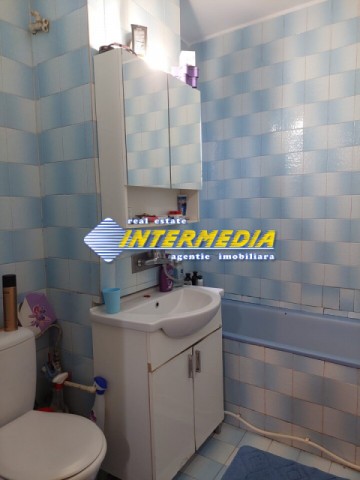apartament-cu-2-camare-decomandat-de-vanzare-cetate-8