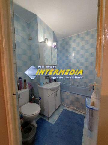 apartament-cu-2-camare-decomandat-de-vanzare-cetate-9