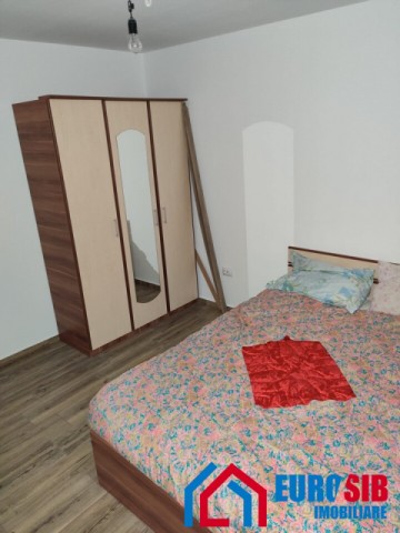 apartament-cu-3-camere-si-curte-proprie-in-sibiu-zona-c-cisnadiei-2