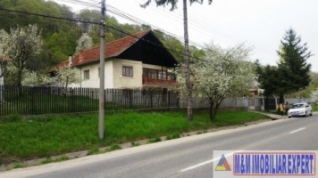 vila-5-camere-teren-800-mp-de-vanzare-in-apa-sarata-campulung-muscel-arges-4