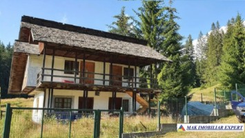 casa-de-vacanta-4-camere-teren-190-mp-nucsoara-2