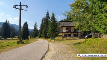 casa-de-vacanta-4-camere-teren-190-mp-nucsoara-3