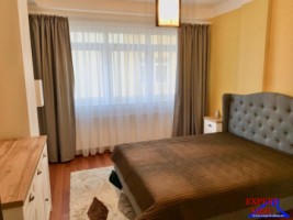 inchiriez-apartament-3-camere-de-lux-zona-strand-5