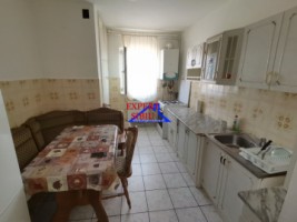 inchiriez-apartament-2-camere-decomandatzona-strand-1