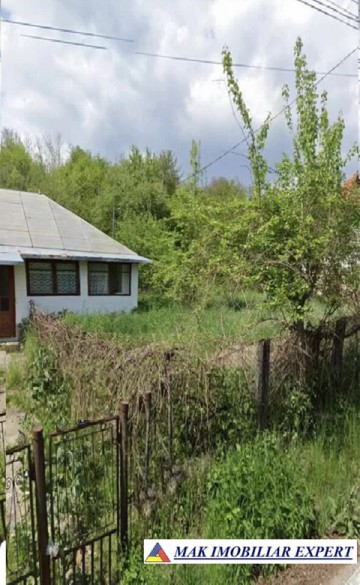 teren-1800-mp-intravilan-campulung-1