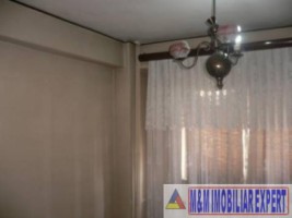ocupat-ian-20226-apartament-2-camere-confort-1-etaj-2-de-inchiriat-in-centru-campulung-muscel-arges-3