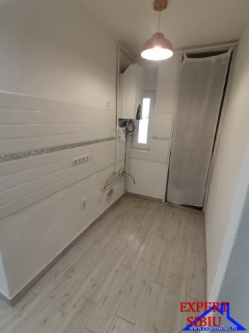 vand-apartament-2-camere-recent-renovatzona-mihai-viteazul-6