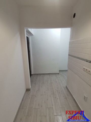 vand-apartament-2-camere-recent-renovatzona-mihai-viteazul-7