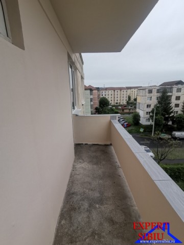 vand-apartament-2-camere-recent-renovatzona-mihai-viteazul-13