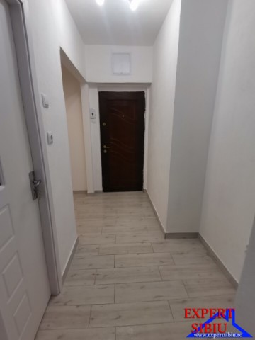 vand-apartament-2-camere-recent-renovatzona-mihai-viteazul-10