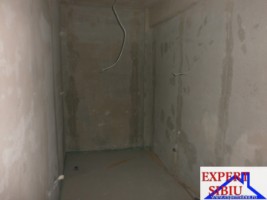 vand-apartament-3-camereconstructie-noua-zona-centrala-5