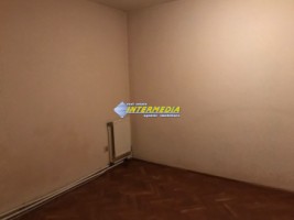 apartament-4-camere-decomandat-de-vanzare-etaj-1-cetatea-carolina-ultracentral-8