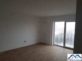 vand-garsoniera-in-bloc-nou-et3-centru