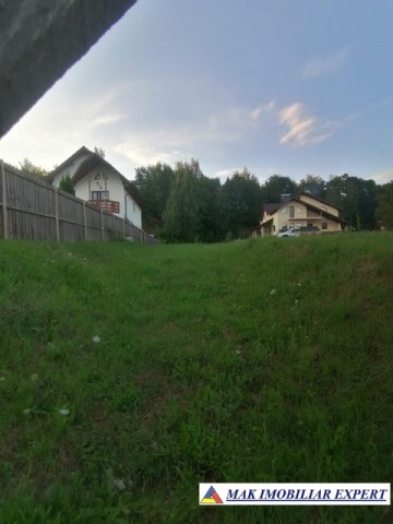 vand-teren-intravilan-1200-mp-calea-pietroasa-campulung-muscel-ideal-pentru-constructie-rezidentiala-sau-turistica-6