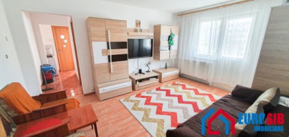 apartament-3-camere-de-vanzare-cu-pivnita-si-pod-zona-ciresica-0