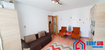 apartament-3-camere-de-vanzare-cu-pivnita-si-pod-zona-ciresica-10
