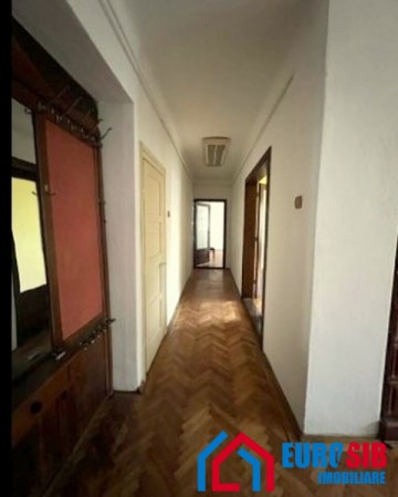 apartament-cu-3-camere-in-sibiu-zona-centrul-istoric-4