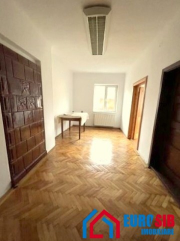 apartament-cu-3-camere-in-sibiu-zona-centrul-istoric-5