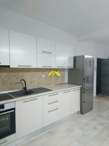 apartament-3-camere-decomandate-centru-2