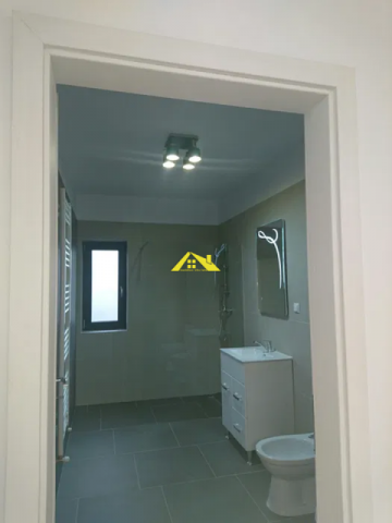 apartament-3-camere-decomandate-centru-3