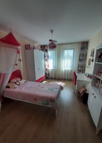 vila-5-camere-lebada-finisaje-de-lux-pret-295000-euro-neg-8