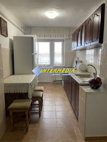 apartament-cu-4-camere-de-vanzare-cetate-foste-proprietati-14