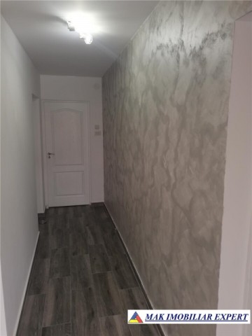 gasca-zurli-casa-4-camere-teren-450-mp-campulung-4